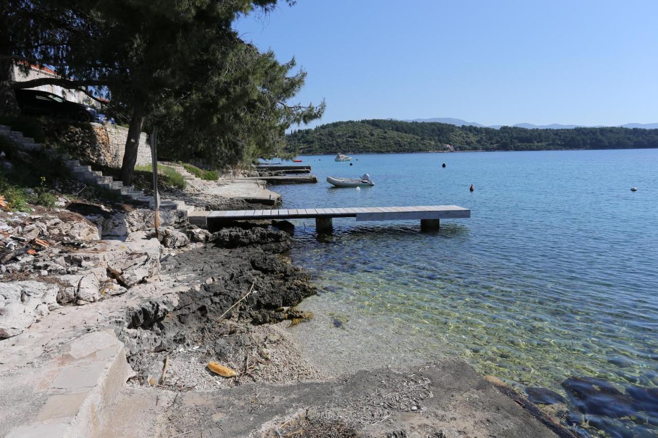 Apartments And Rooms By The Sea Lumbarda, Korcula - 13626 Bagian luar foto