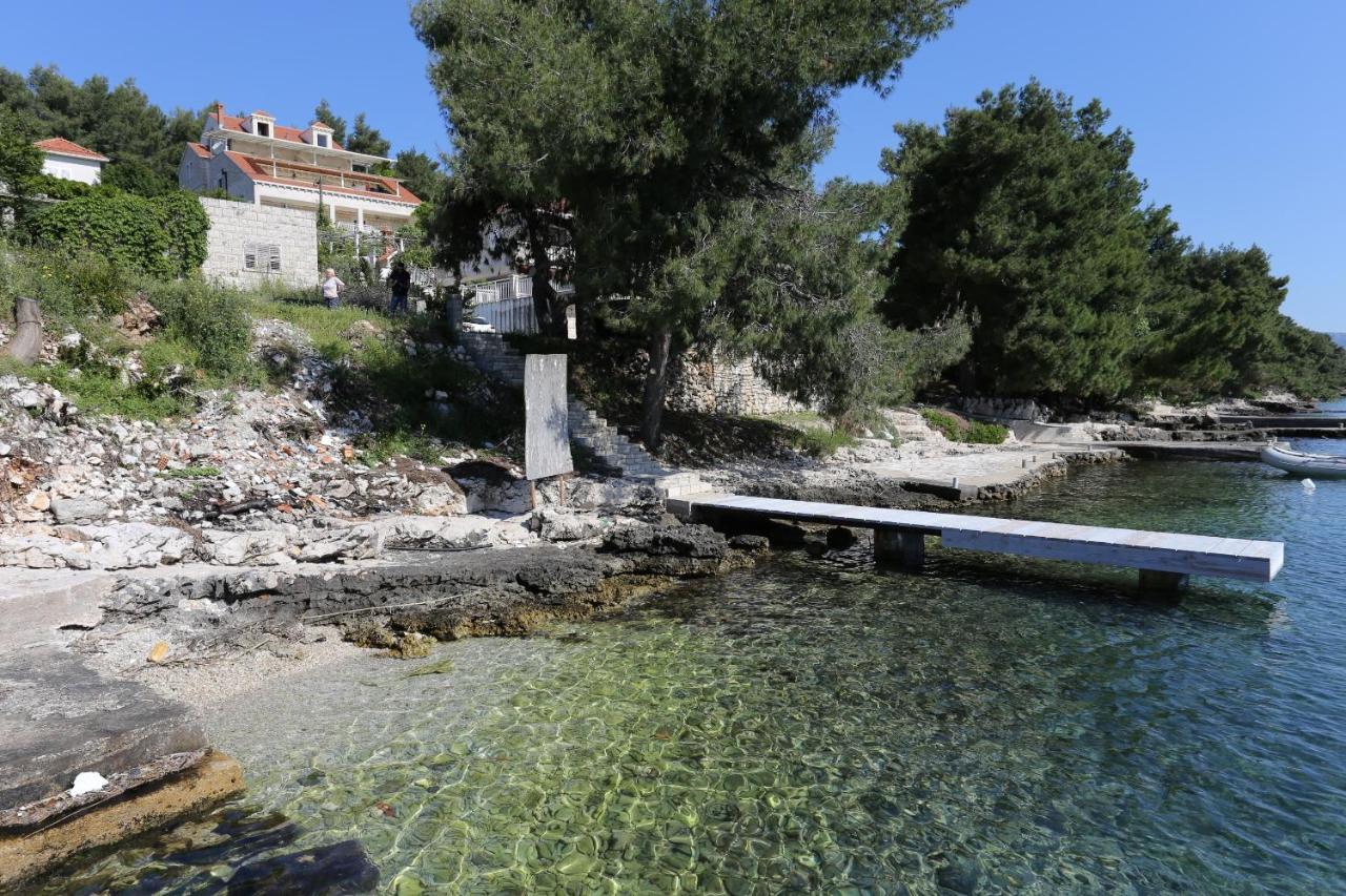 Apartments And Rooms By The Sea Lumbarda, Korcula - 13626 Bagian luar foto